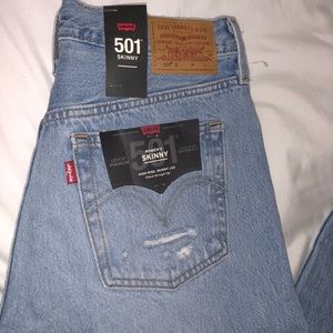 BRAND NEW Levi’s 501 Jeans